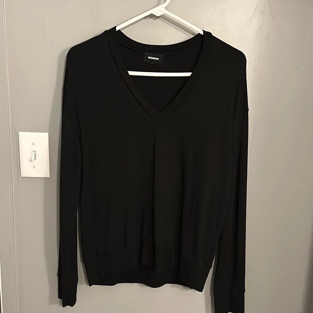 Monrow supersoft sweatshirt material.